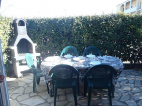 VILLA 3 PCES MEZ 41m2 + TERRASSE 12m2 REF 4027
